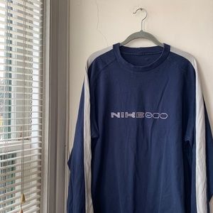 Nike long sleeve t-shirt